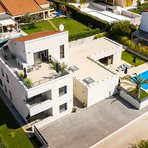  Ferienhaus Belvedere Holidays Kroatien